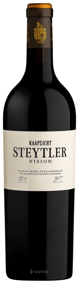Eine Flasche Kaapzicht Steytler Vision Wein. Sie trägt ein weißes Etikett mit schwarzem Text und einem geprägten goldenen Wappen oben. Die Flasche ist gefüllt und steht aufrecht vor einem schlichten Hintergrund.